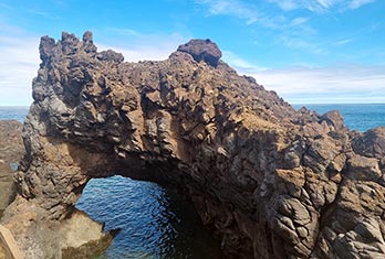 Piscines de lave naturelles de Poça das Lesmas à Seixal