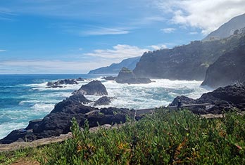 Piscines de Poça das Lesmas orientées à l'est