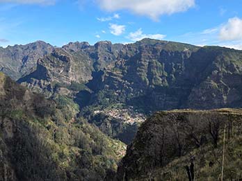 7 - 9 Pics Pittoresques Centre