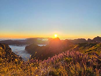 1 - 8 Lever de Soleil Magique